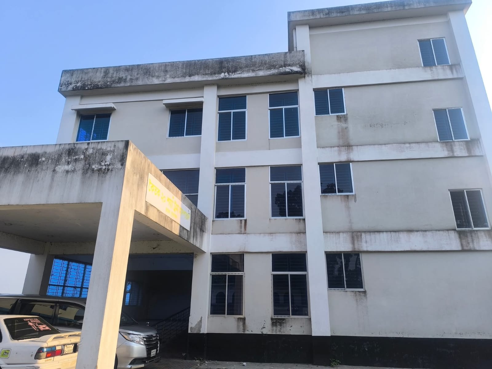 ১১ কোটি টাকার ট্রমা সেন্টারে তালা ঝুলছে দুই বছর ধরে